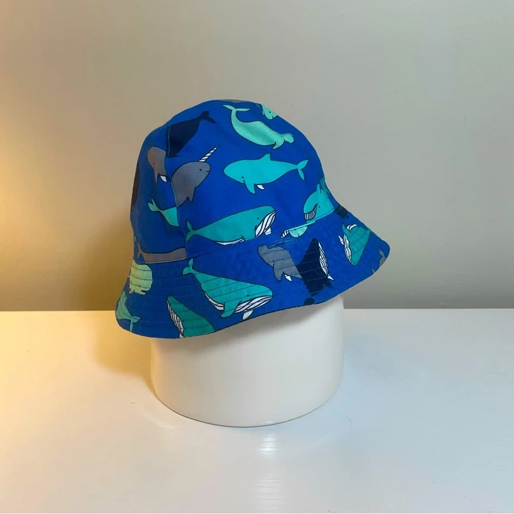 Cat & Jack Blue Whales Baby Sun Hat w/Chin Strap Size 12-18 … - Picture 1 of 7